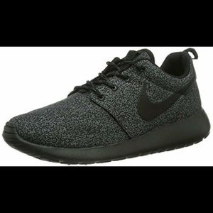 Nike Roshe Run Print Gray - Womens Size 6